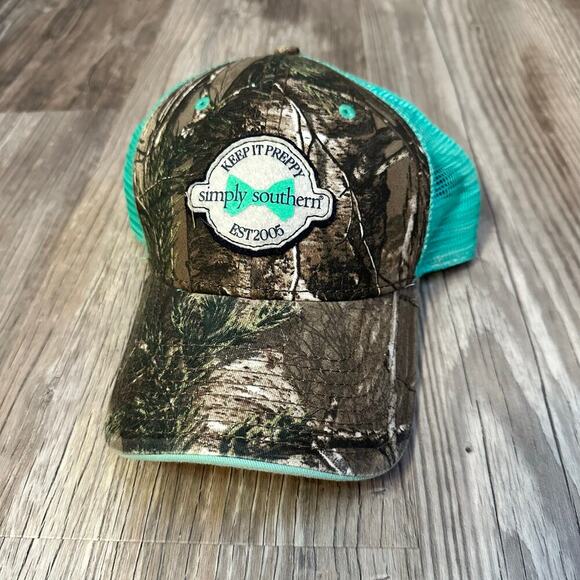 Simply Southern Keep It Preppy Camo‎ Teal Trucker Hat Adjustable - Picture 1 of 7